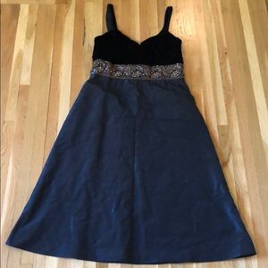 Beautiful multi fabric dress size M